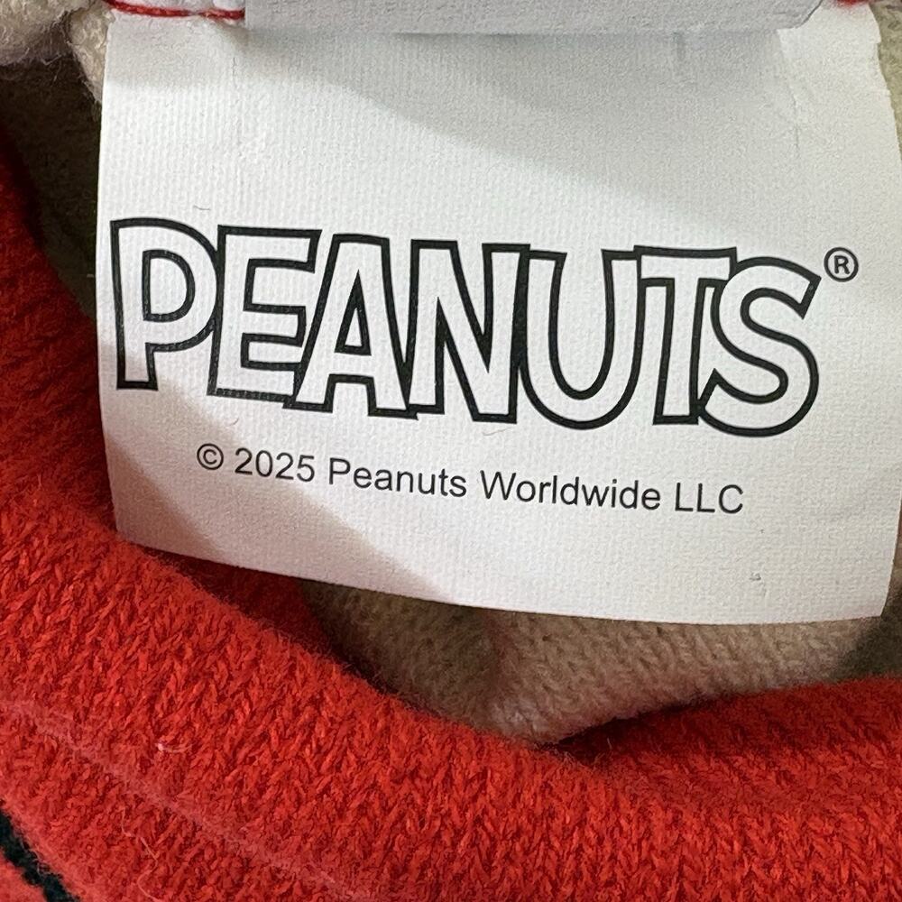 Snoopy Peanuts Pom Beanie Hat Woodstock One Size Stretch New Red White Sledding - Picture 8 of 9